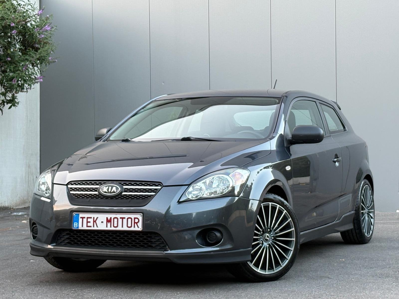 KIA C’EED 1.4 BENZINE,  GEKEURD, SPORT PAKKET, PROPER!!, Euro 5, Achat, Entreprise, Garantie prolongée