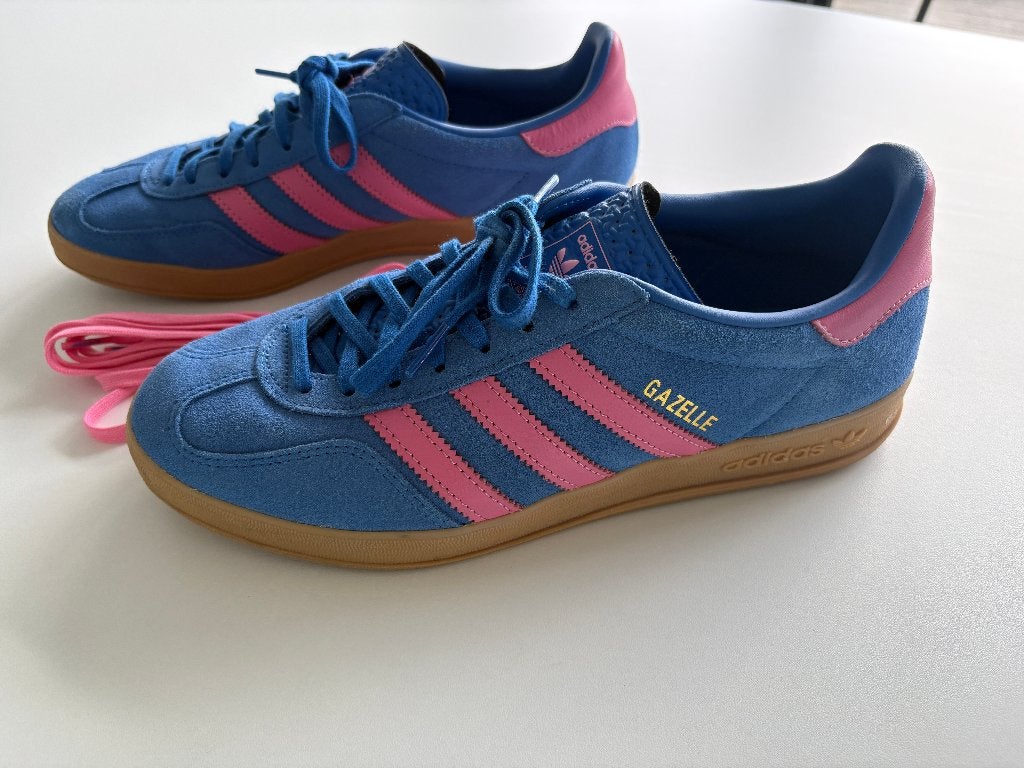 Adidas Gazelle Indoor - EU 42⅔ - Extra roze veters, Enlèvement ou Envoi, Comme neuf, Adidas, Bleu