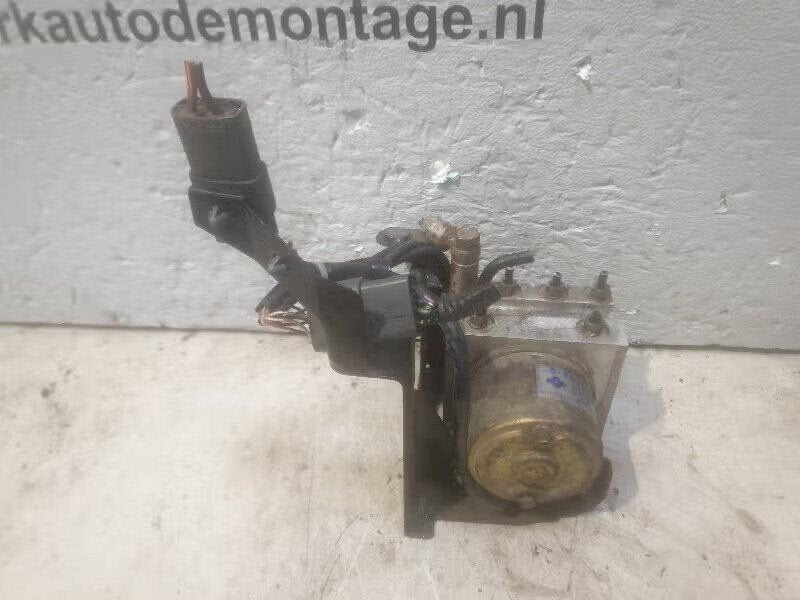 ABS POMP Mazda Xedos 6 (01-1992/01-1999) (g06t-43-7a0), Enlèvement ou Envoi, Hitdorfer Straße 73 51371 Leverkusen, DE, Mazda, Utilisé