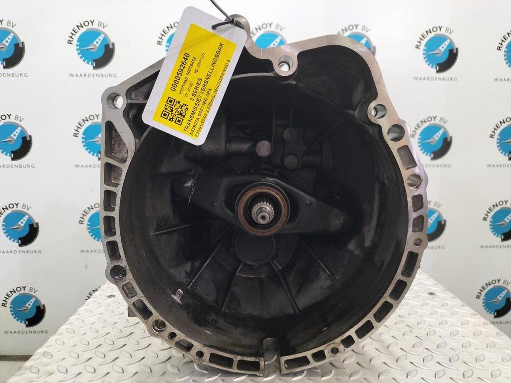 BMW 3 SERIES E90 325I  TRANSMISSIE / VERSNELLINGSBAK 2006, Auto-onderdelen, Ophalen of Verzenden, Gebruikt, Stiba lid