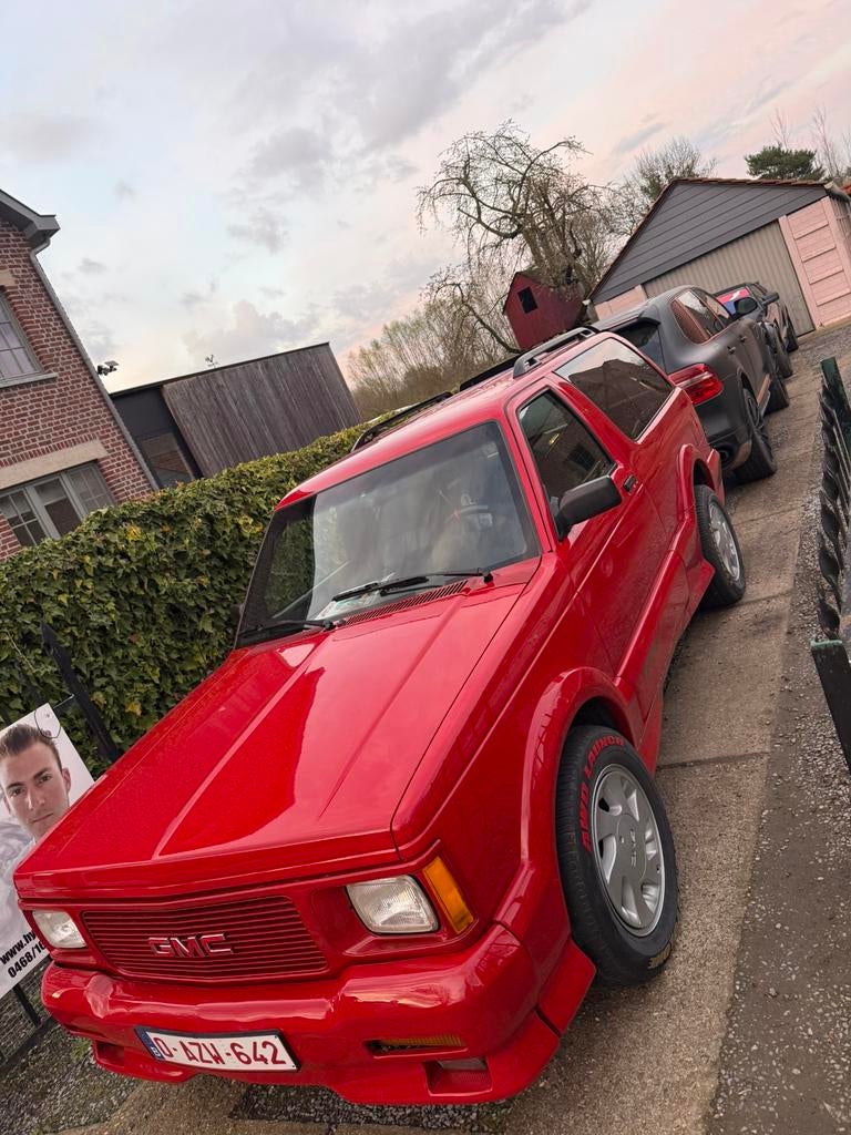 GMC Typhoon 1993 4.3 V6 4X4 Launch 🚀 5.3sec/ Red apple 1/77, Auto's, Achterwielaandrijving, Zwart, Overige kleuren, Handgeschakeld