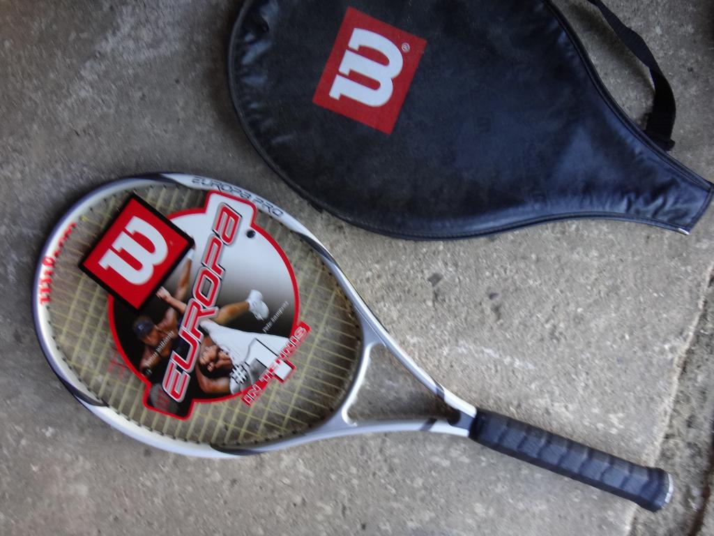 Raquette de tennis et ski, Enlèvement, Comme neuf, Raquette, Wilson