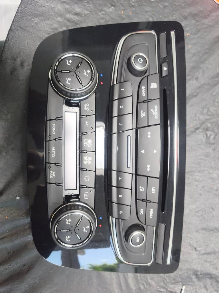 Peugeot 508 radio climate control tweedehans, Enlèvement ou Envoi