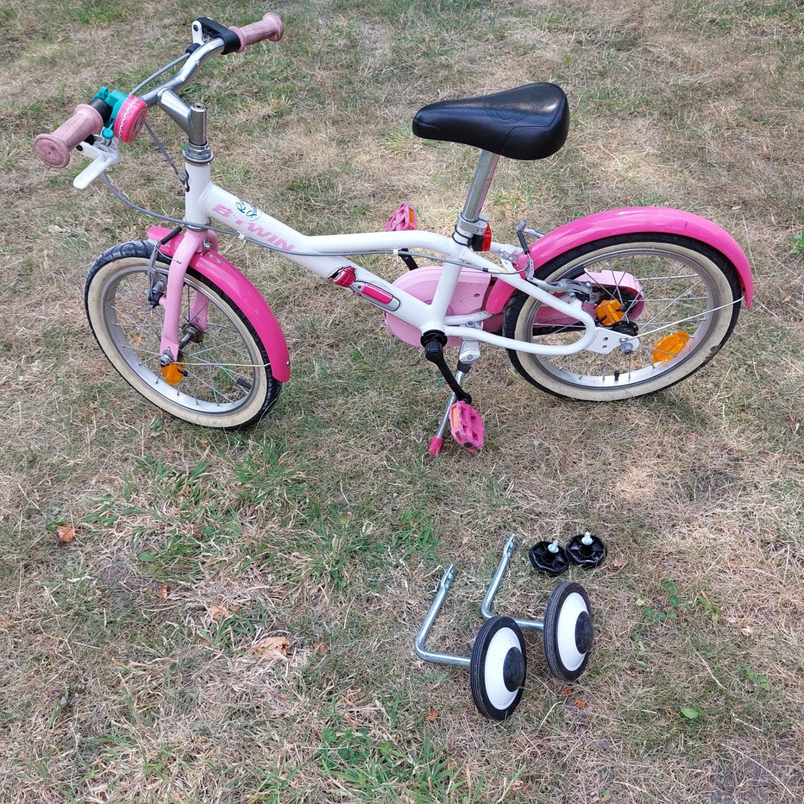 meisjesfiets 16 inch met zijwieltjes, Ophalen, Zijwieltjes