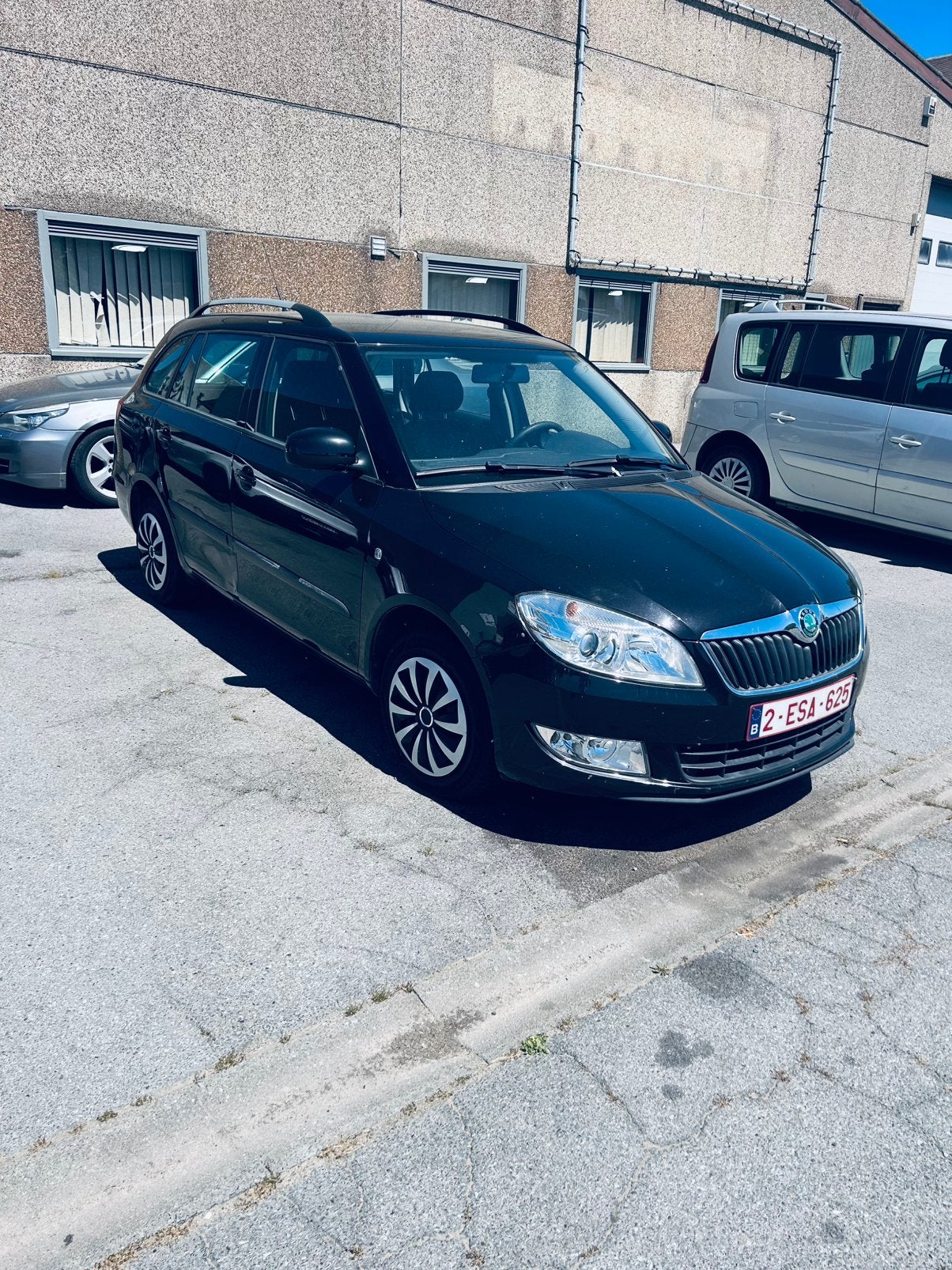 Skoda fabia 2011 , 1.2,124,000 km , 2 sleutels, met keuring, Auto's, Voorwielaandrijving, Euro 5, Stof, 1199 cc