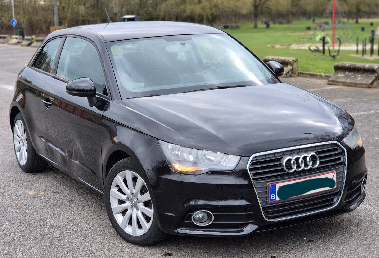 audi A1 16tdi 2010.130mkm 1prop gps clima 4700€, Autos, Euro 5, A1, Boîte manuelle, Noir
