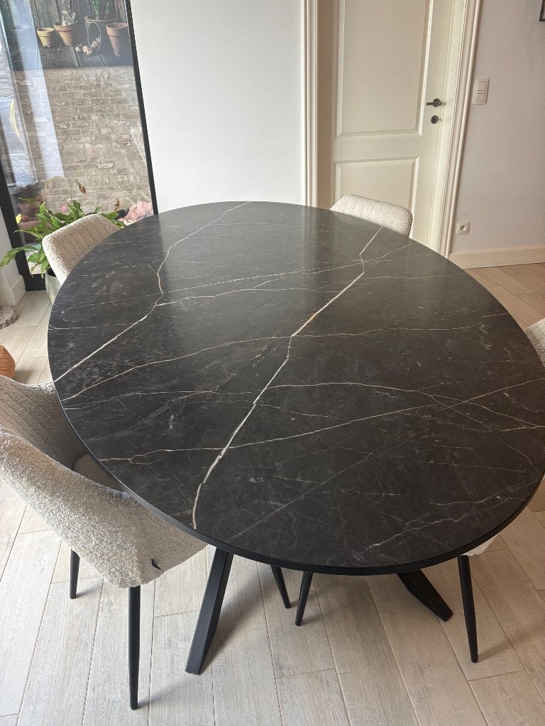 Ovale eettafel, Huis en Inrichting, 100 tot 150 cm, 200 cm of meer, Zo goed als nieuw, Vijf personen of meer