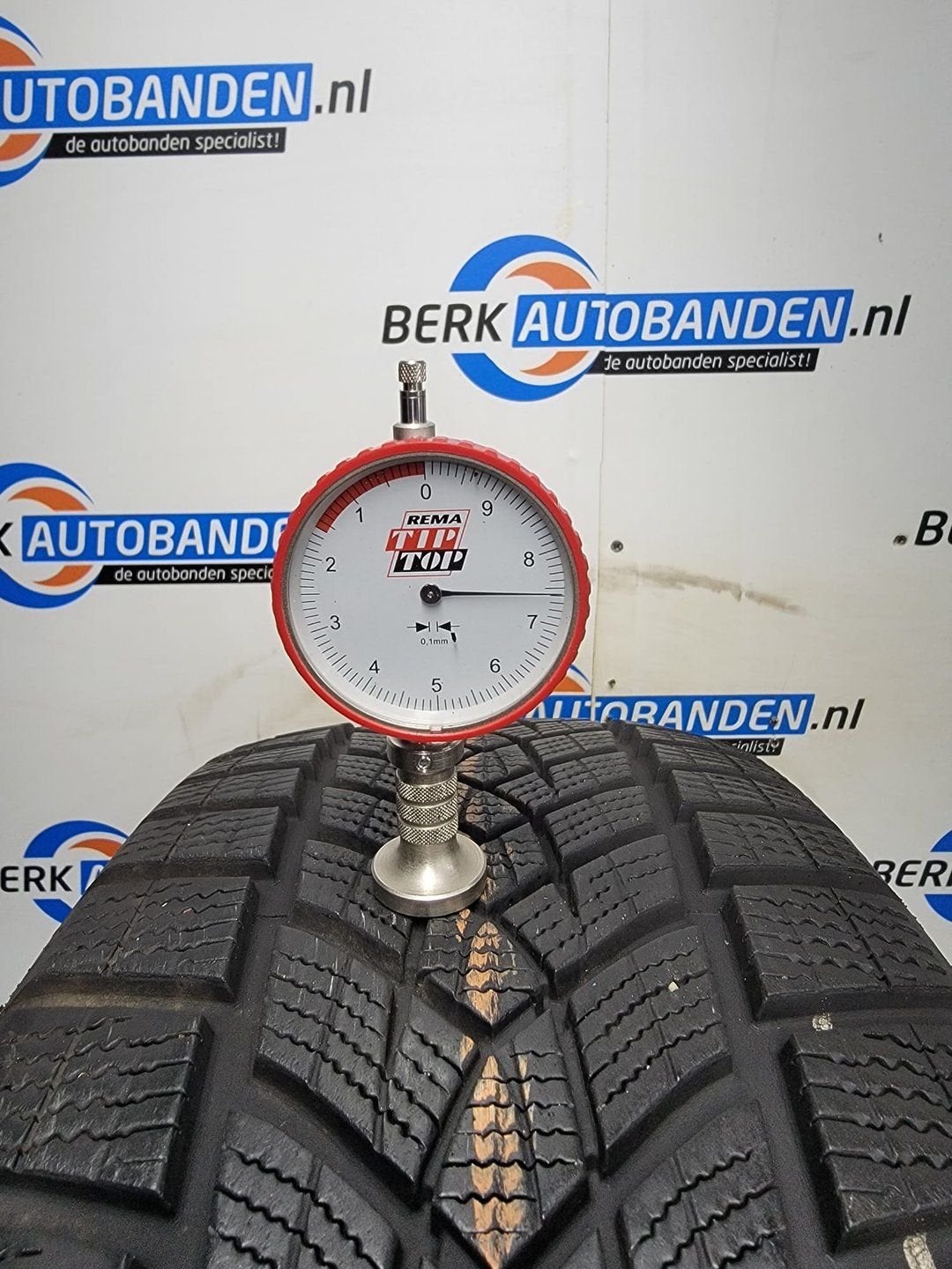 2x Goodyear Ultragrip 215/55 R18 95T 215/55/18 2155518 (prij, Auto-onderdelen, Banden en Velgen, 18 inch, -, -, Band(en)