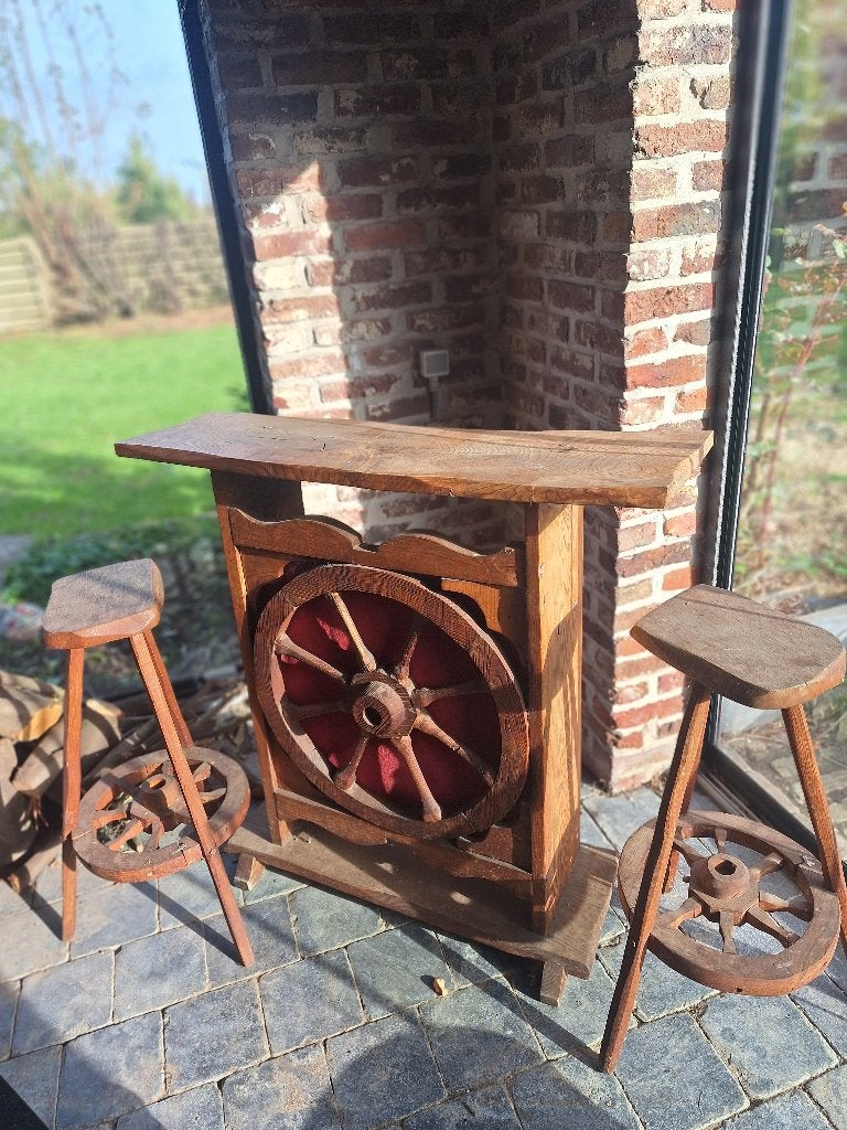 Houten bartafel met 2 barkrukken, Ophalen, Gebruikt, Inclusief barstoelen