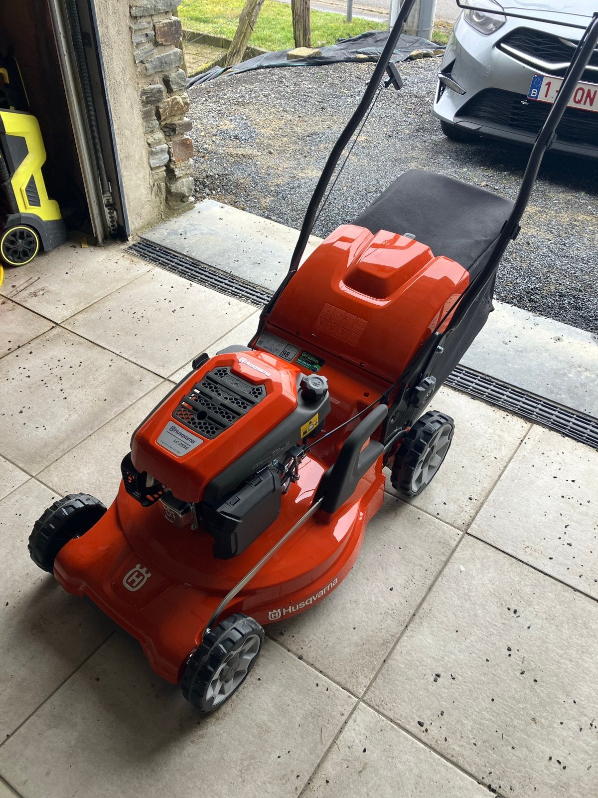 Av tondeuse husvarna 53 cm 70 l, Neuf, Tondeuses à gazon à essence, Bac de ramassage, Husqvarna
