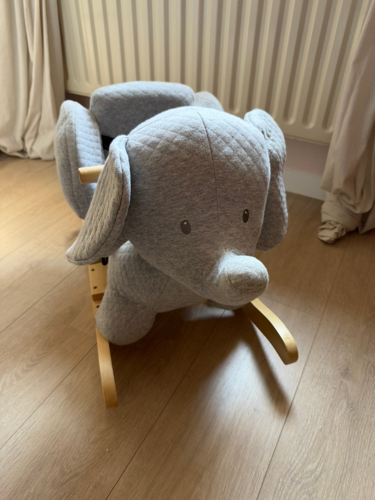 Nattou schommelpaard/ olifant, Ophalen, Zo goed als nieuw