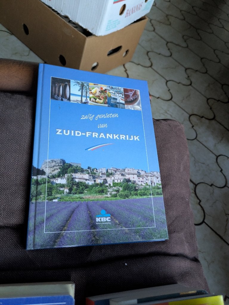 Zalig genieten van Zuid Frankrijk, Boeken, Reisgidsen, Ophalen of Verzenden, Zo goed als nieuw, Reisgids of -boek