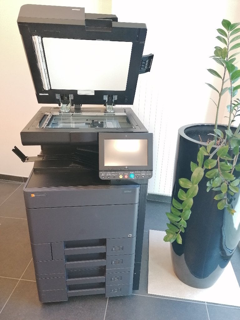 TA Triumph-Adler printer, Computers en Software, Printers, Gebruikt, All-in-one, Laserprinter, Kleur printen, Kopieren, Mailen