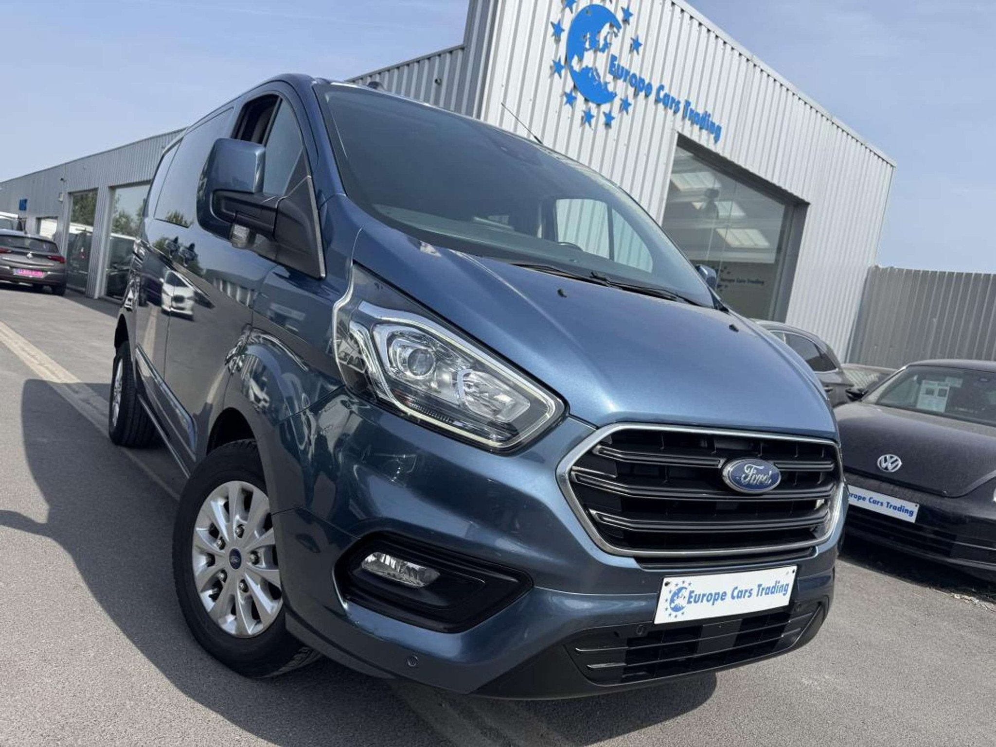 Ford Others TRANSIT 2.0ECOBLUE 130CH BVA 1ER MAIN 19826€HT, Auto's, Bestelwagens en Lichte vracht, Automaat, Stof, https://public.car-pass.be/vhr/1f598a46-cd41-40c8-92d1-1062691faef4