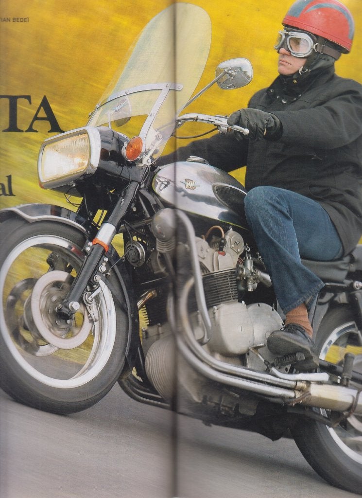 Moto MV Agusta 600 cc. collection, Verzenden, Gelezen