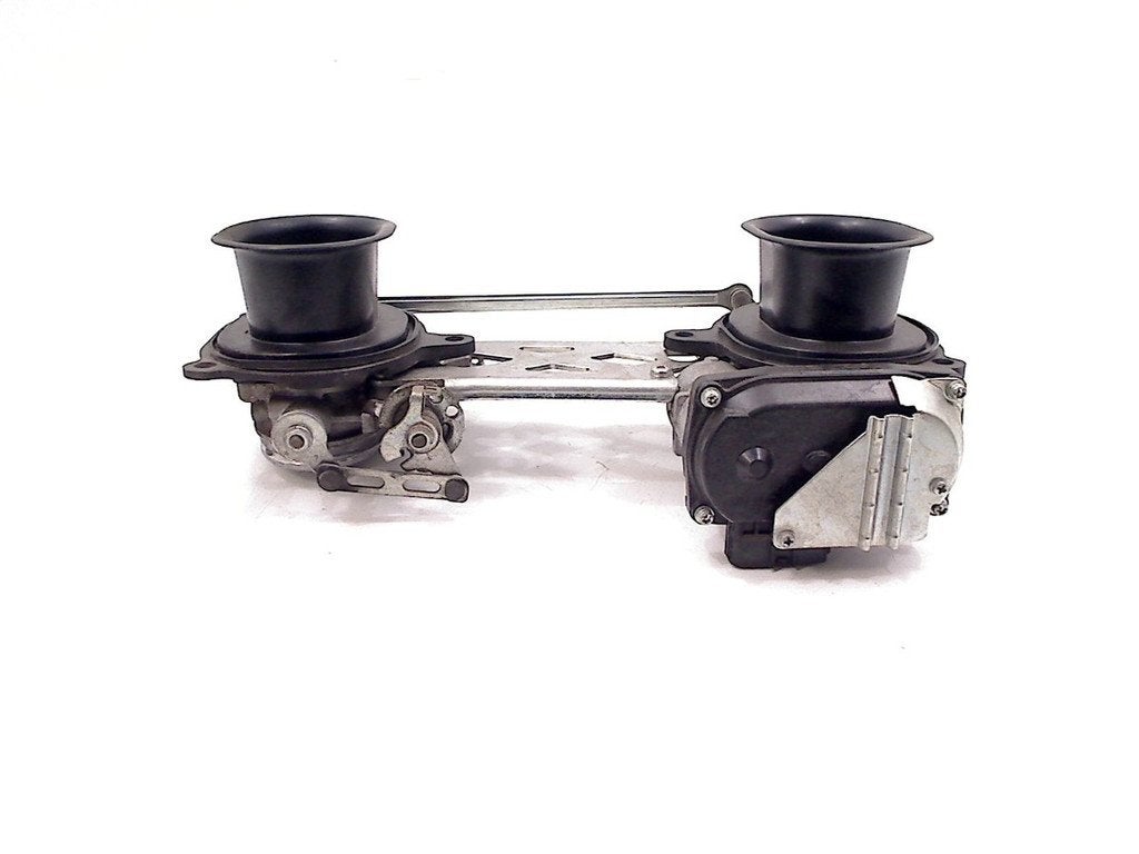BOITIER PAPILLON Ducati, Dhr. S. di Majo, Utilisé, Info@cama-motorparts.nl, P.J. Troelstraweg 8 8
3144 CX  MAASSLUIS, NL