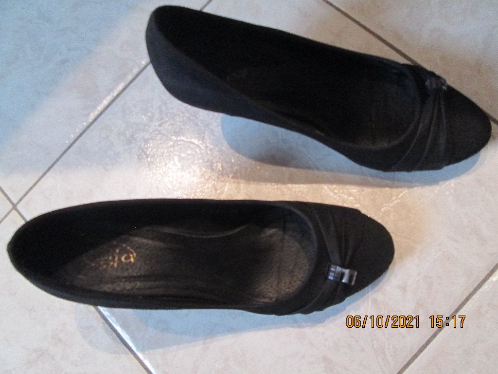 Escarpins noirs à talons « CIFA 57 » P : 39, Vêtements | Femmes, Chaussures, CIFA 57, Escarpins, Comme neuf, Enlèvement