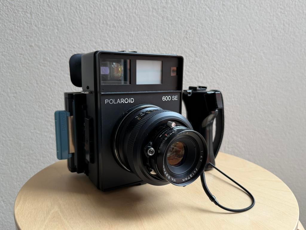 Polaroid 600 SE Camera + Mamiya 127mm Lens Fuji FP 100, Audio, Tv en Foto, Fotocamera's Analoog, Ophalen of Verzenden, Zo goed als nieuw