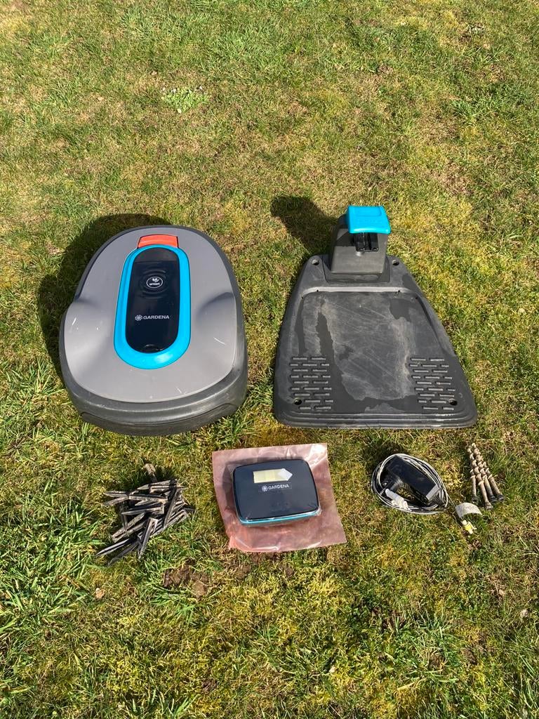 Robot-tondeuse Gardena filaire 1000 m2 + Smart Wifi, Ophalen, Gebruikt, Bestuurbaar via app
