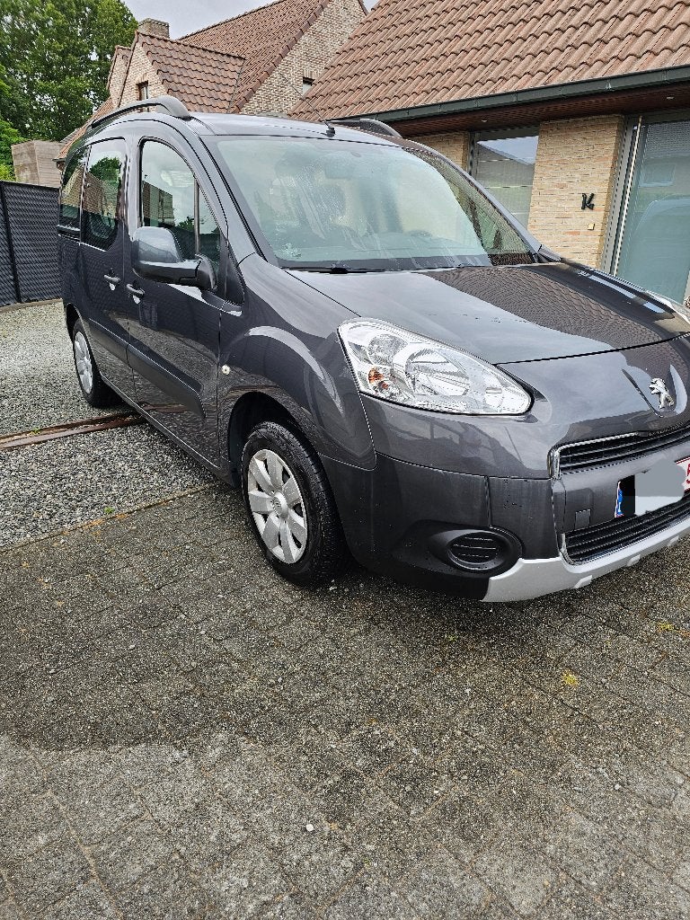 2015 Peugeot partner tepee benzine, Auto's, Peugeot, Voorwielaandrijving, Euro 6, 1600 cc, Particulier