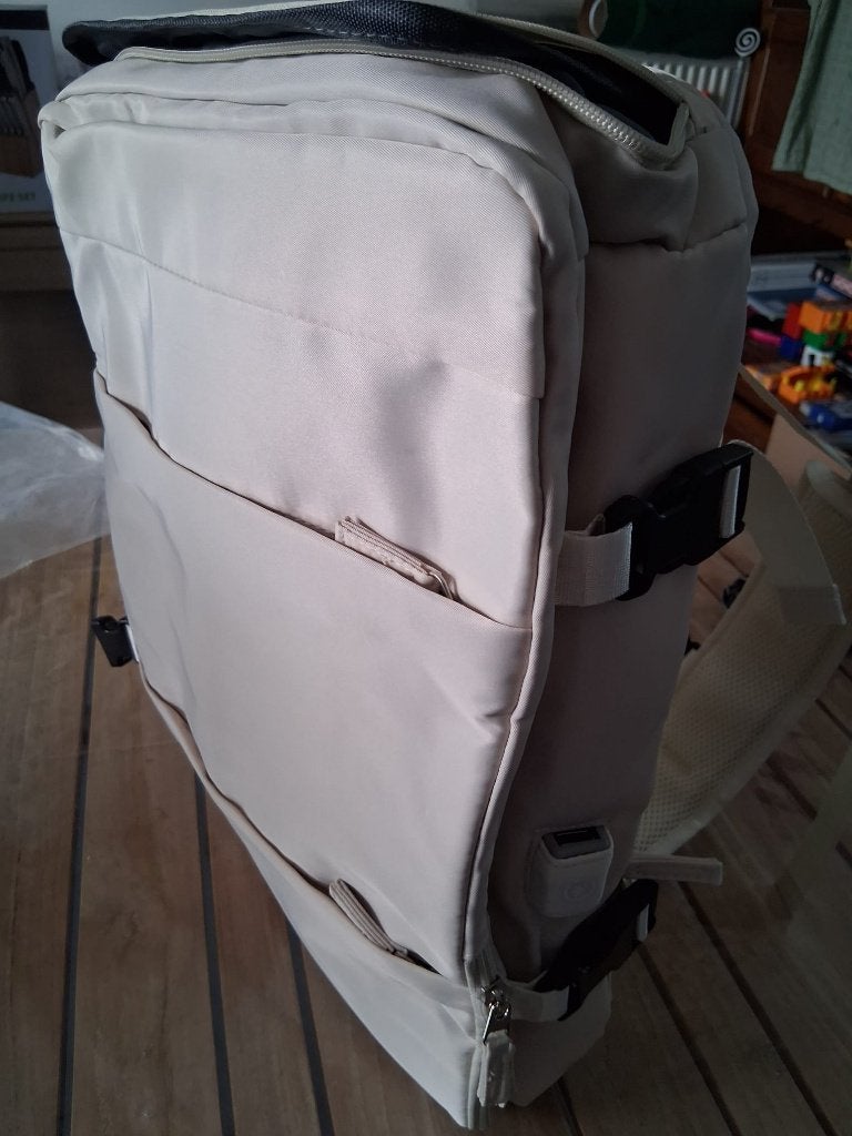 Handbagage Reisrugzak met USB & Trolleyband – Beige, Onbekend, Nieuw, Ophalen of Verzenden, Onbekend