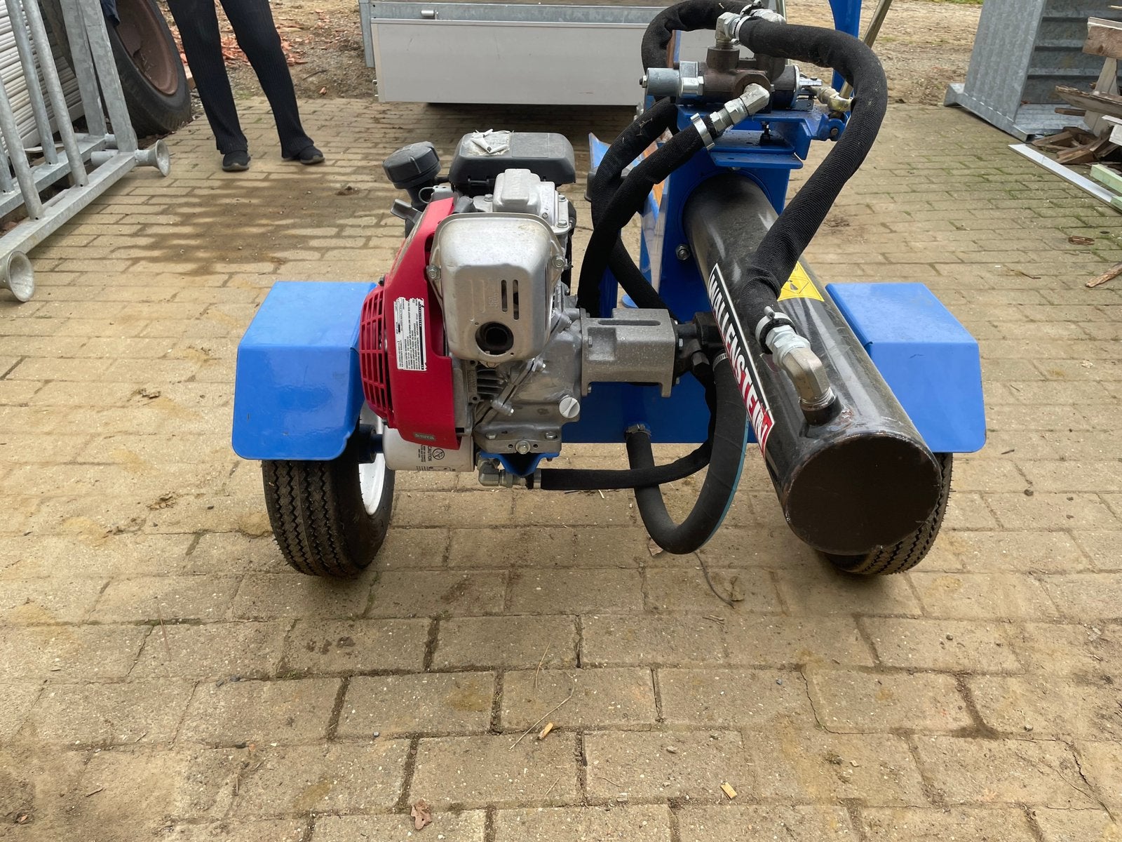 Houtkliever Wallenstein wx 515 + kruismes, Ophalen