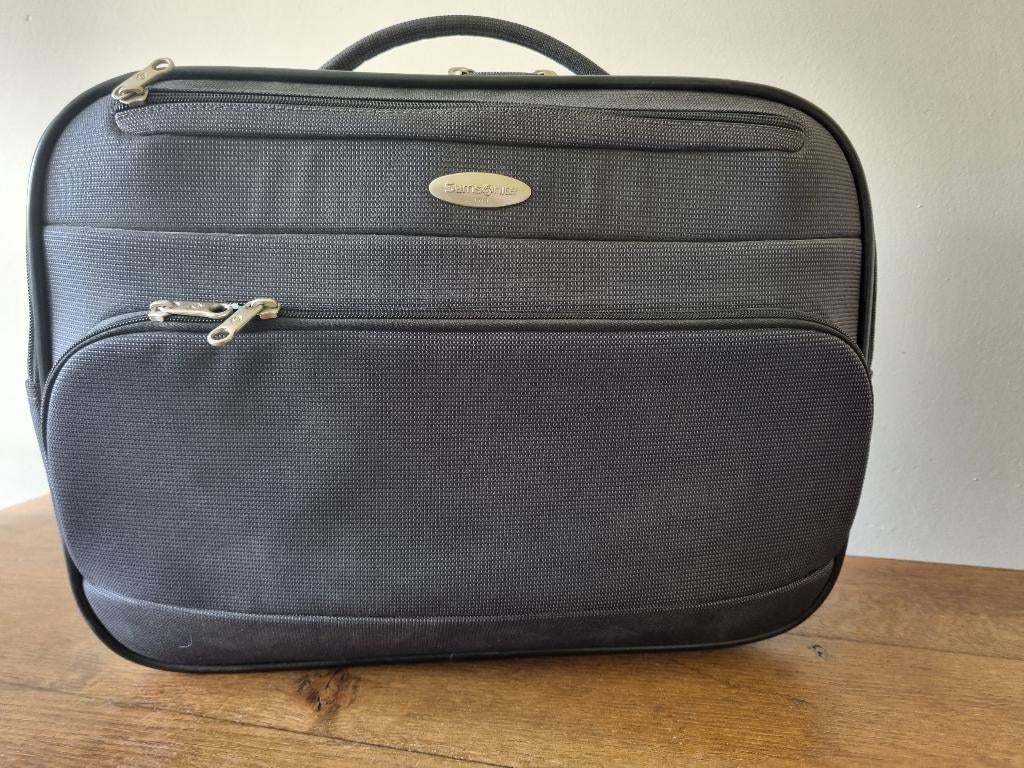 Samsonite Atom IV Zwarte Laptop- / Business-aktetas, Ophalen, Nieuw, Aktetas, Zwart