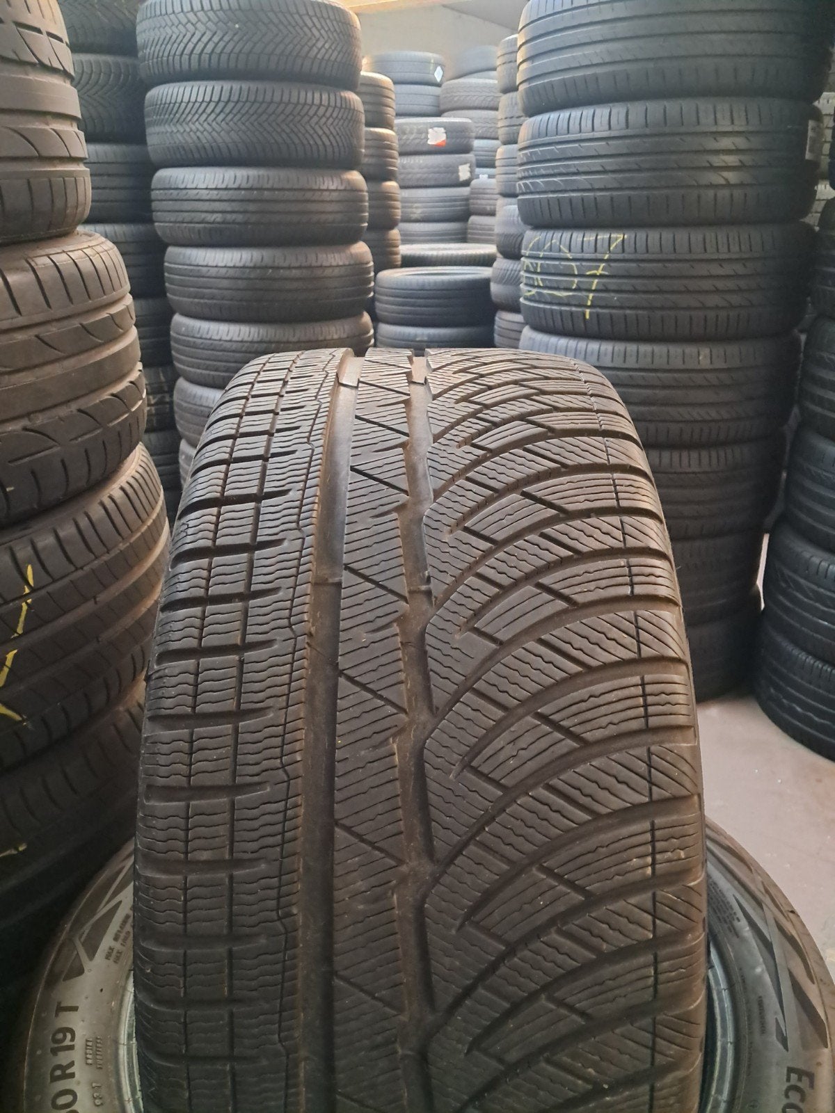 25535r18 255 35 r18 255 35 r18 MICHELIN avec montage