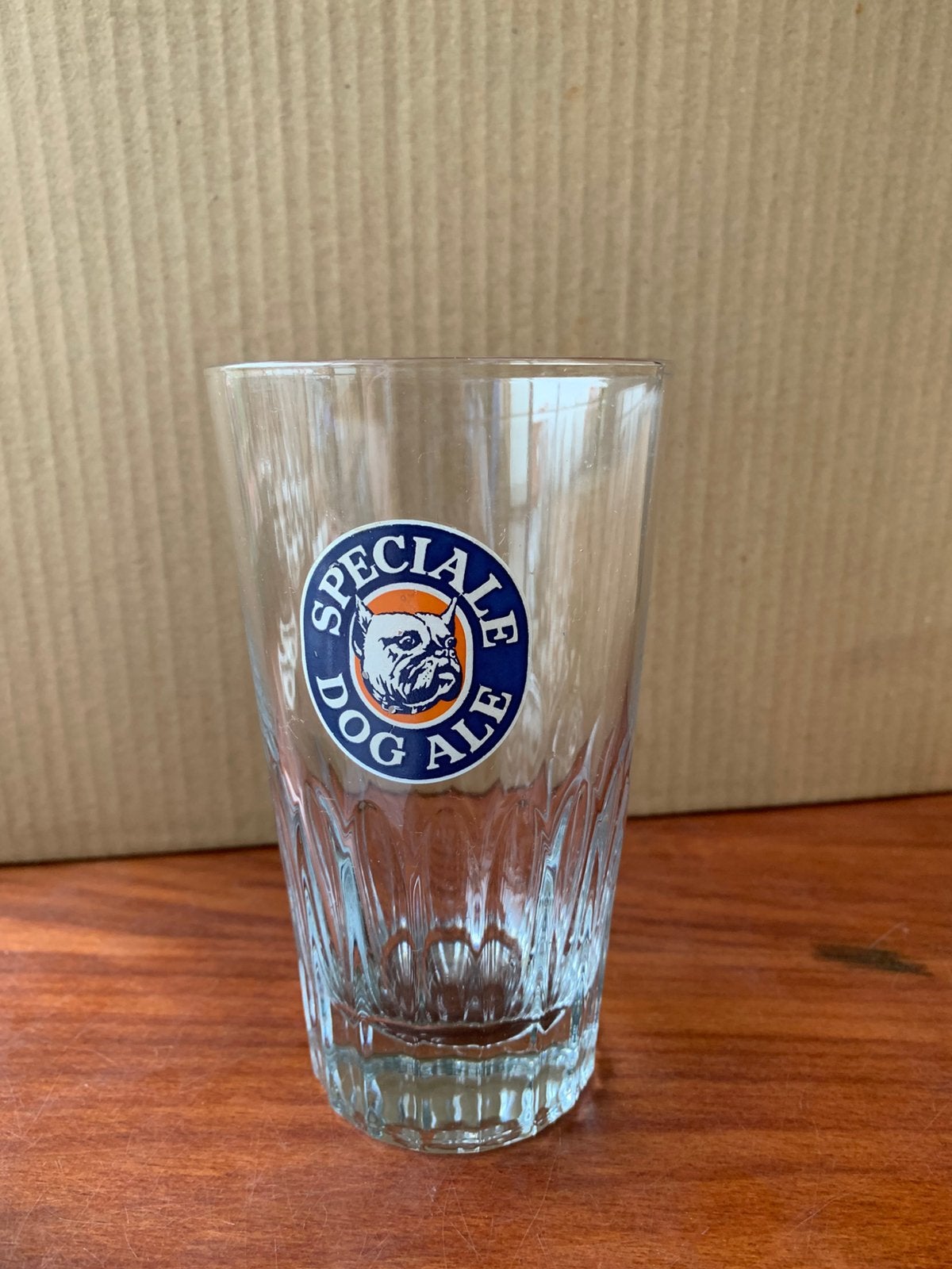 Verre à bière Old Dog Ale Special, Enlèvement ou Envoi, Verre à bière