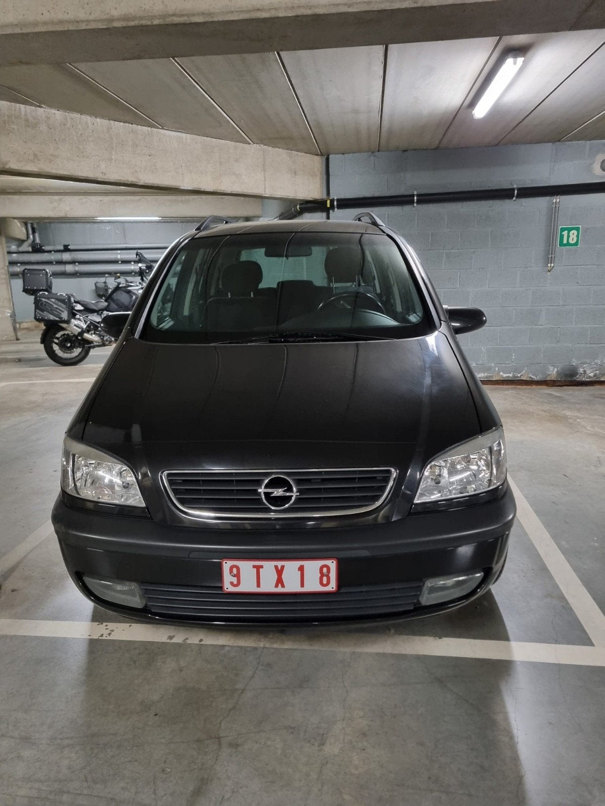 Opel zafira a 1.8 16v uit 1999, Auto's, Opel, Voorwielaandrijving, Monovolume, 4 cilinders, 7 zetels