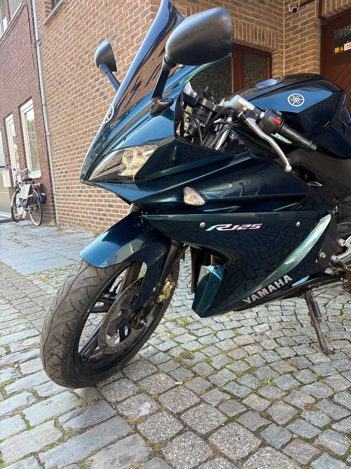 Yamaha YZF R125, Motos, Occasion, Permis Moto A1 minimum, 1 cylindre, Manuelle