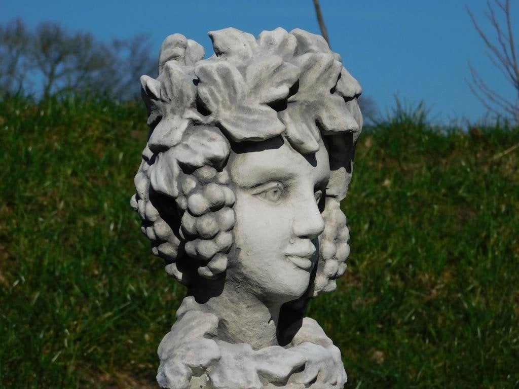 bloempot met druiven en gezicht, Tuin en Terras, Ophalen of Verzenden, Nieuw, Steen, Binnen
