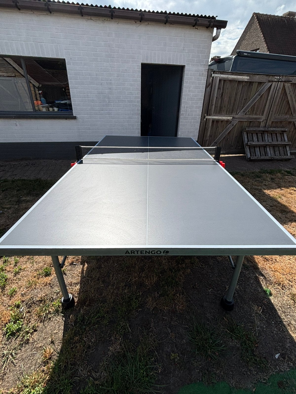 Outdoor Pingpongtafel – Artengo FT830 (Heavy Duty), Sport en Fitness, Tafeltennis, Ophalen, Zo goed als nieuw, Tafel Outdoor, Verrijdbaar