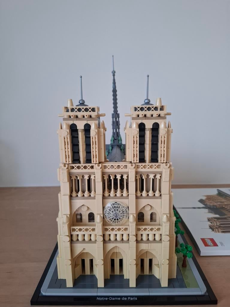LEGO Architecture 21061 - Notre-Dame de Paris -100% compleet, Ophalen