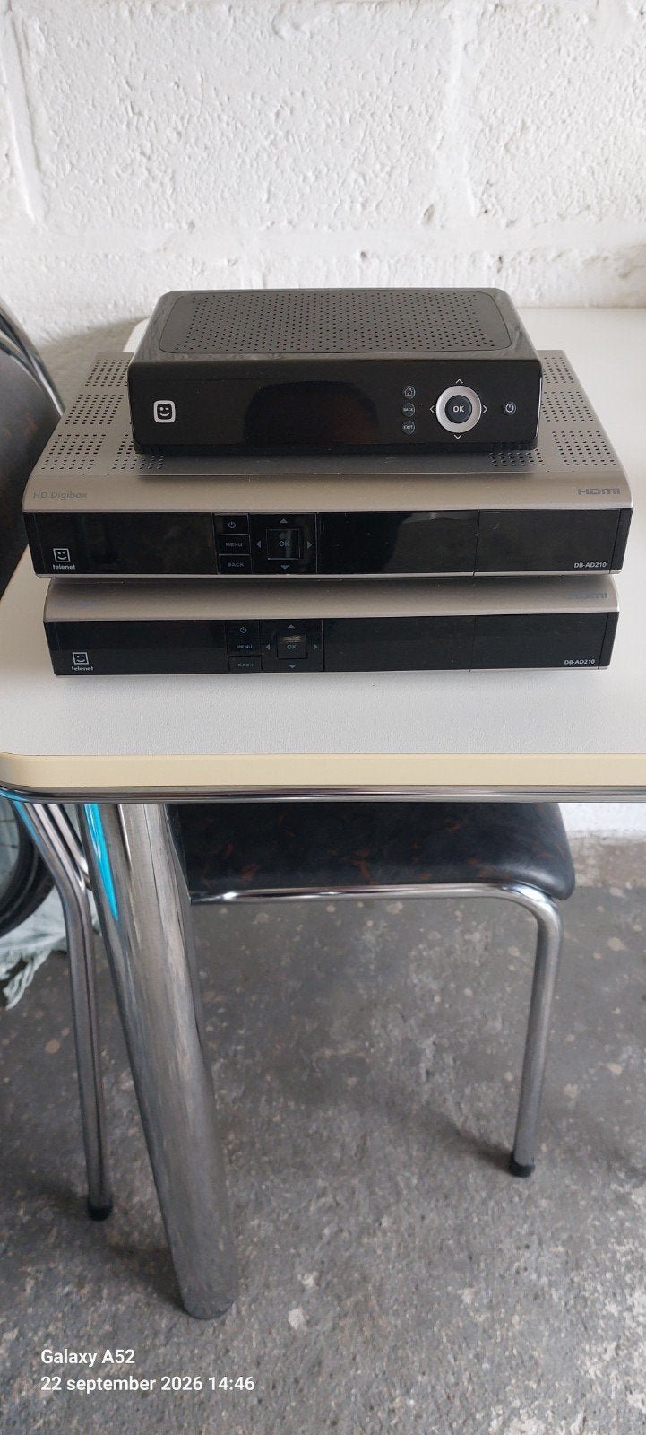 Telenet digiboxen., Enlèvement, Comme neuf