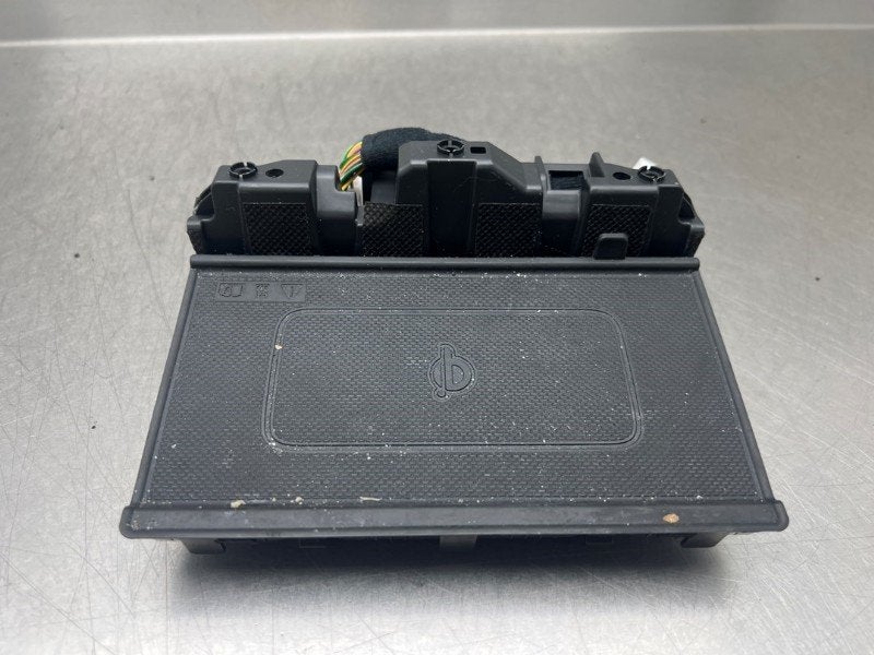 DRAADLOZE TELEFOONLADER (|95560J9000|), Hyundai Motor Deutschland GmbH, Gebruikt, Info@hyundai.de, Kaiserleipromenade 5
63067  Offenbach am Main, DE