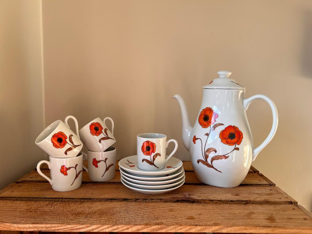 Retro koffieservies Avon espresso klaprozen, Antiek en Kunst, Ophalen of Verzenden