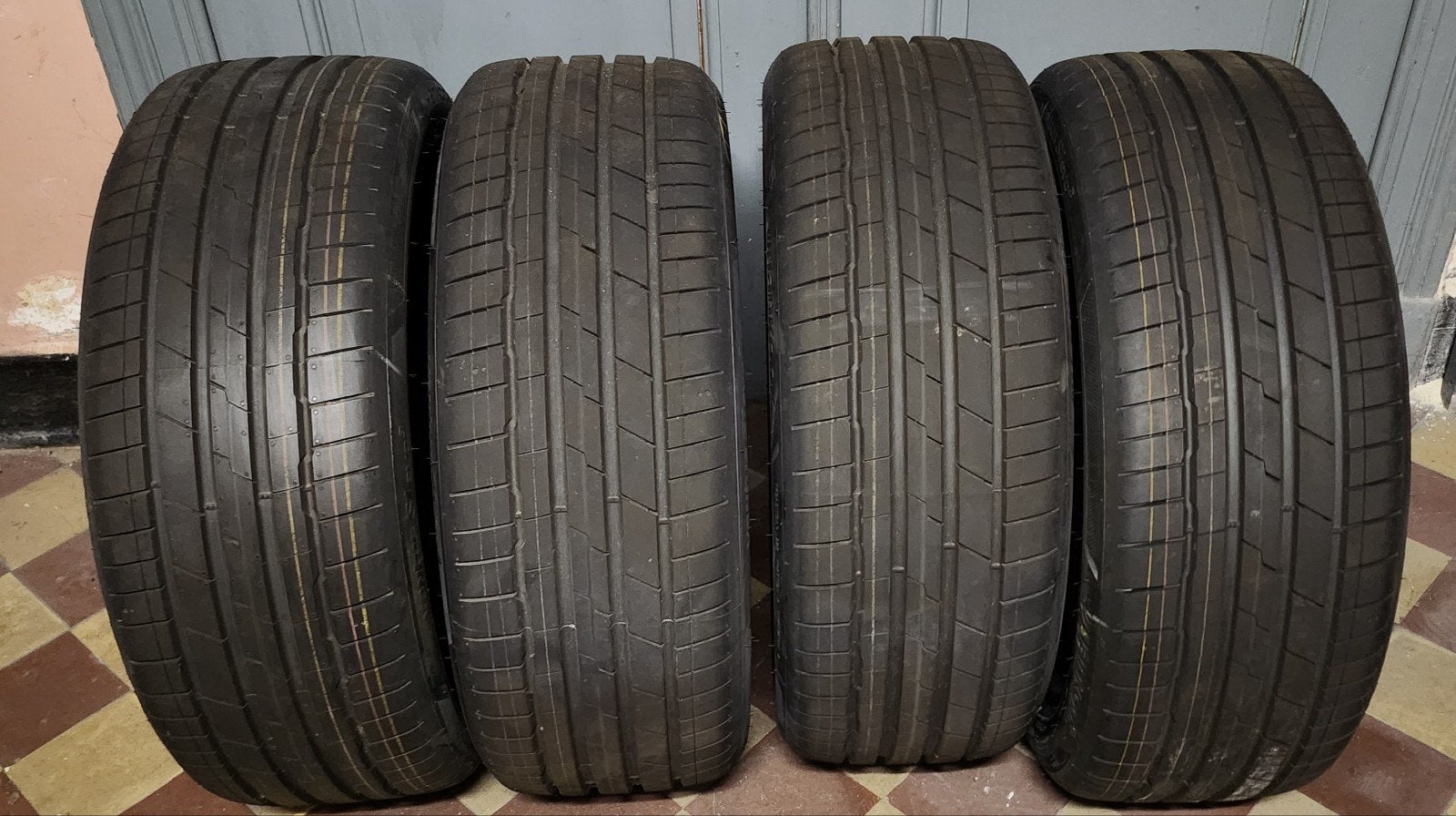 4 pneus été Hankook Ventus  S1 Evo3 225/45R19 96 W, Enlèvement, Pneus été, Pneu(s)