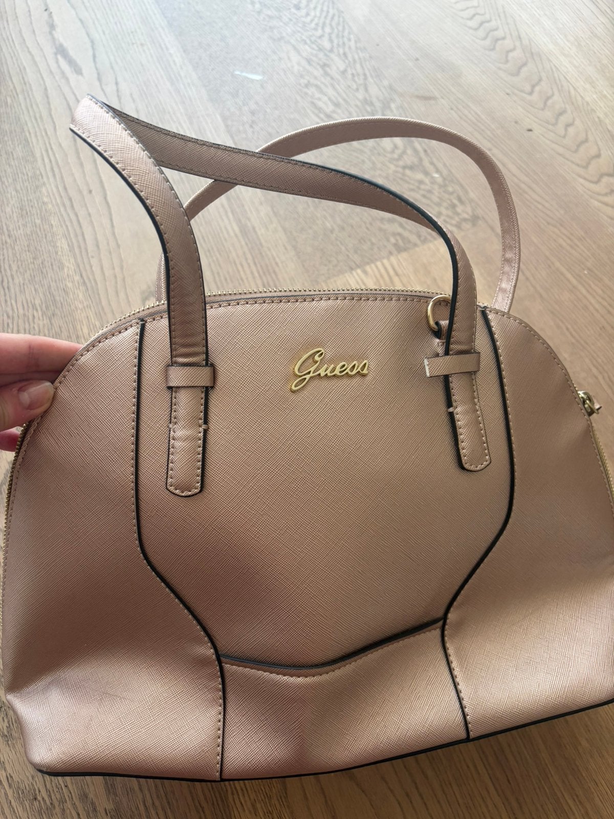 Sac à main Guess original – Très bon état – Avec housse, Enlèvement ou Envoi, Comme neuf, Rose, Sac à main
