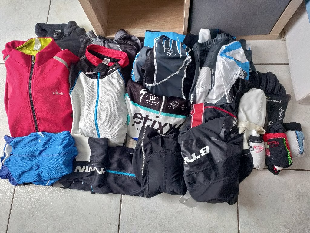 Lot de Vêtements Cycliste, Vélos & Vélomoteurs, Enlèvement ou Envoi, Utilisé, XL, Gants