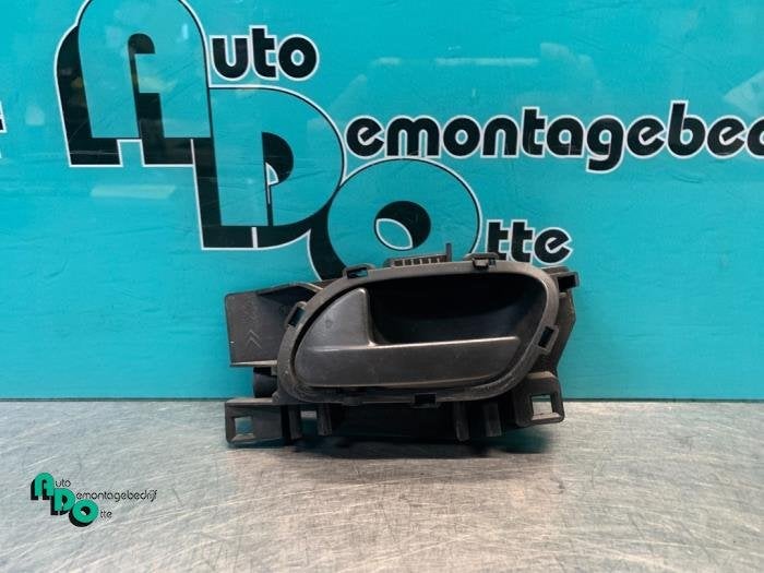 Poignée portière 2portes gauche d'un Peugeot Partner (Part, -, 3 mois de garantie, Utilisé, -