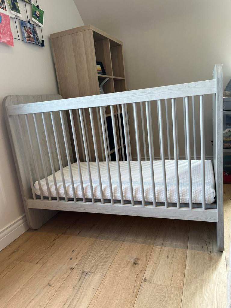 Ledikant hout 120x60, Kinderen en Baby's, Ophalen, Gebruikt, Matras