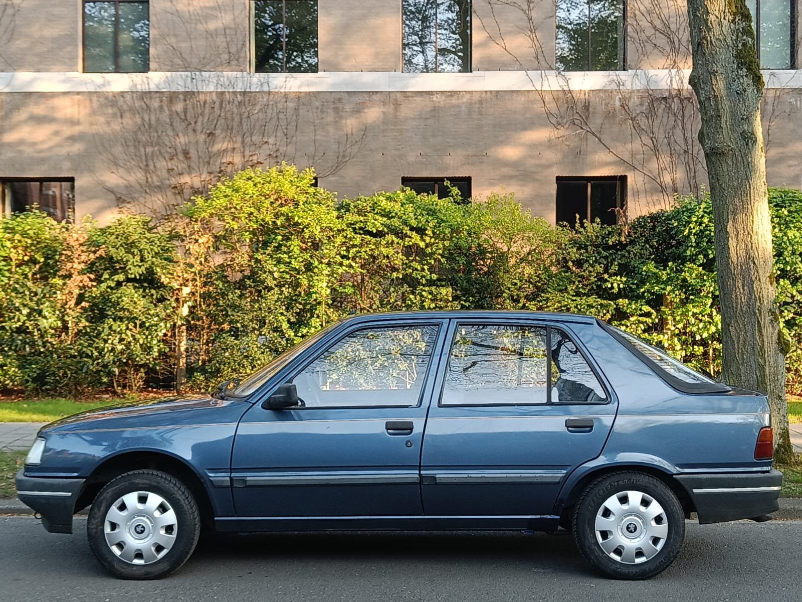 PEUGEOT 309 1.6 BENZINE - OLDTIMER - NETTE STAAT!!, foto 2