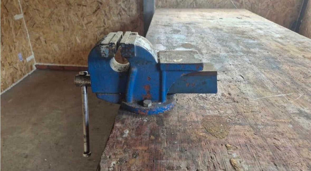 Zware, degelijke bankschroef, Bricolage & Construction, Établis, Comme neuf, Étau, Enlèvement ou Envoi