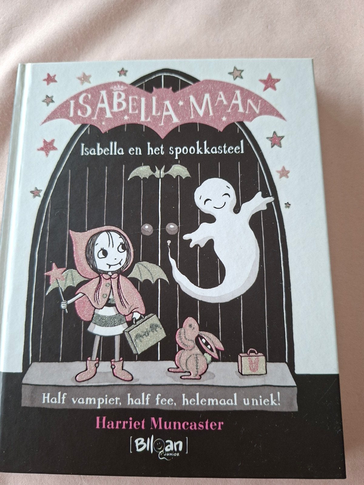 Harriet Muncaster - Isabella en het spookkasteel, Boeken, Ophalen of Verzenden, Harriet Muncaster