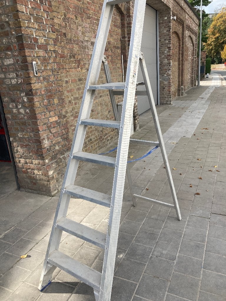 trapladder solide, Doe-het-zelf en Bouw, Ophalen
