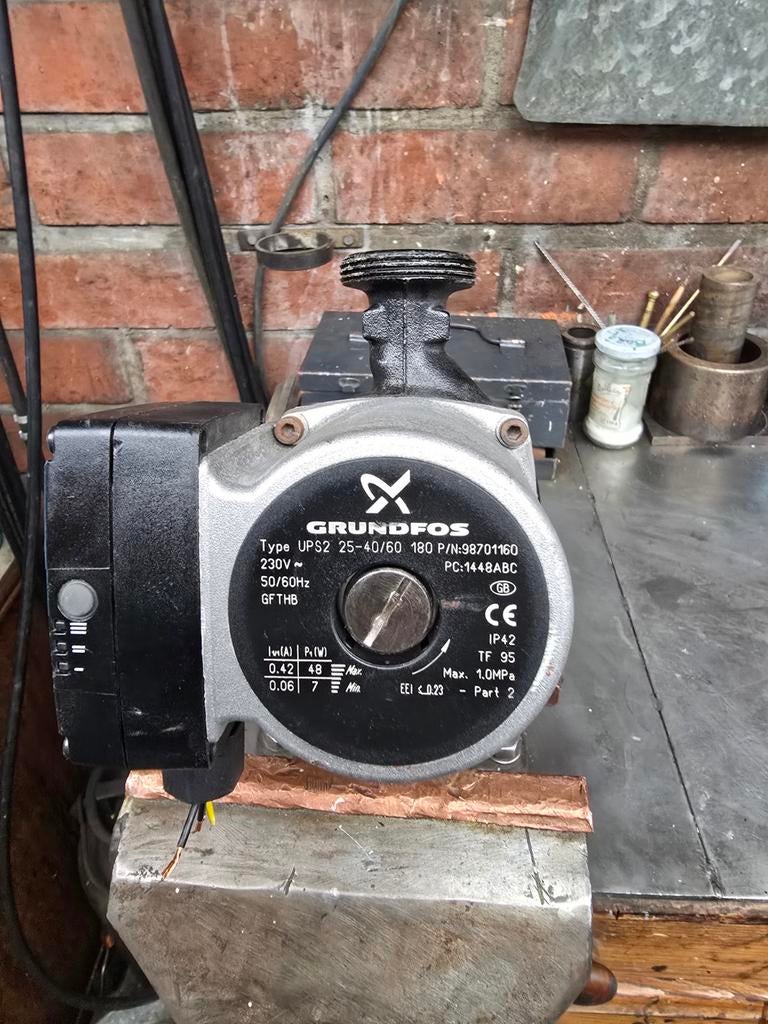 Grundfos Circulatiepomp, Ophalen