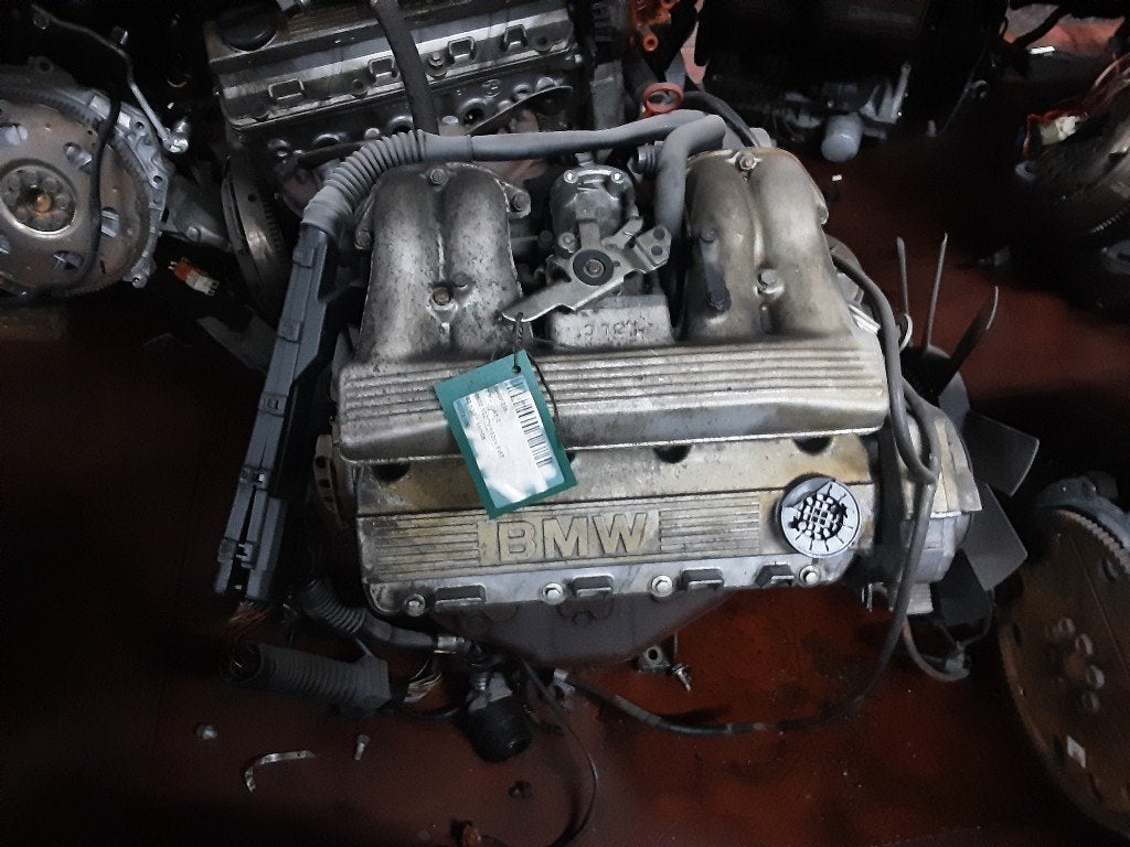 MOTOR BMW 3 serie Compact (E36 / 5) (01-1994/12-2001), Auto-onderdelen, Gebruikt, BMW, Petuelring 130
80809  München, DE, Bayerische Motoren Werke AG