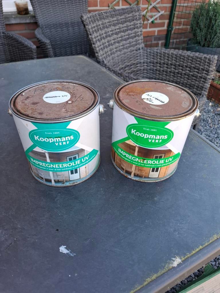 Te koop 2 emmers verf, Bricolage & Construction, Peinture, Vernis & Laque, Moins de 5 litres, Beige, Comme neuf, Enlèvement