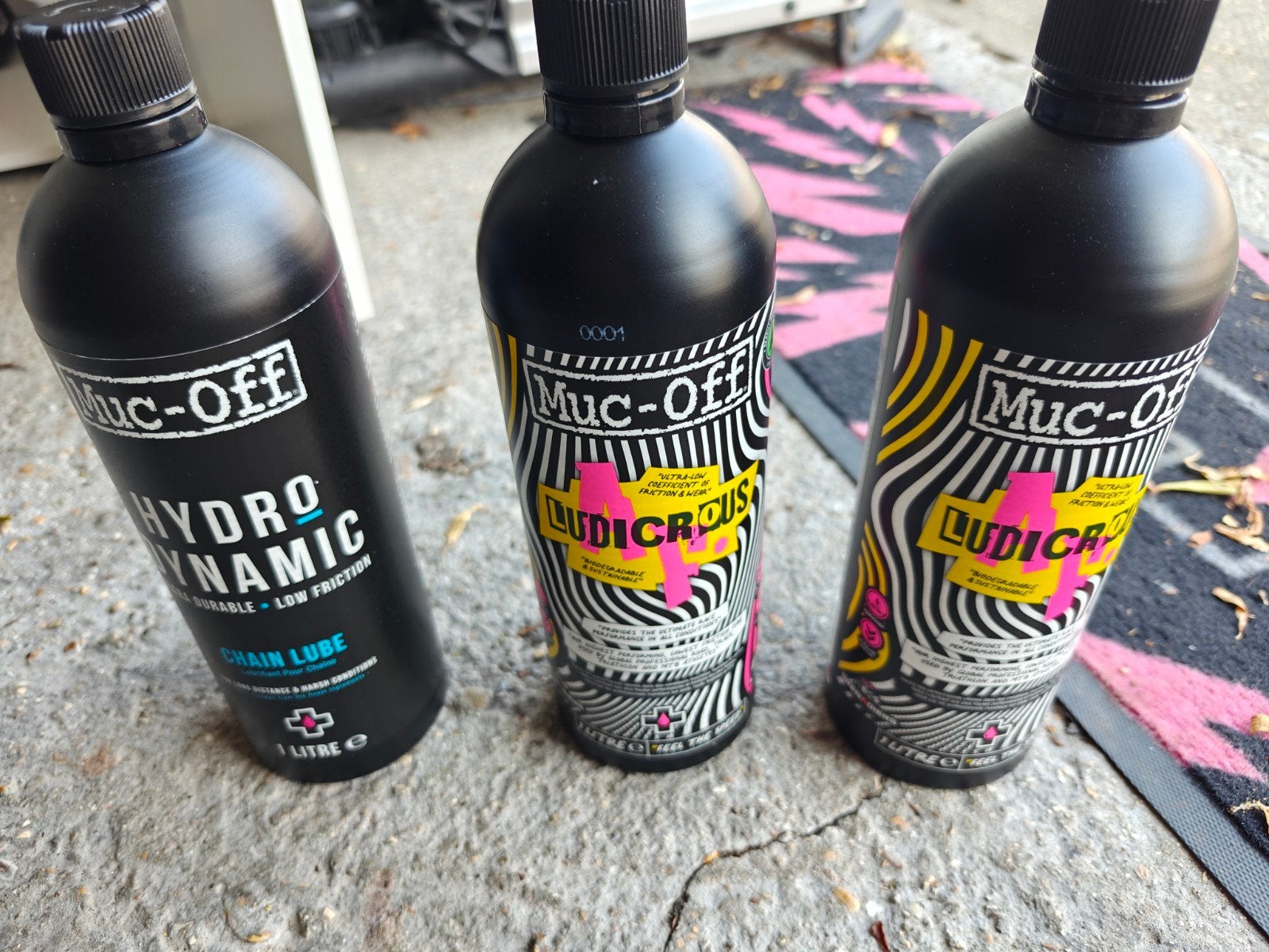 Muc-off ludicrous 1L x 2 en muc-off hydro dynamic 1L, Fietsen en Brommers, Fietsaccessoires | Fietsgereedschap, Ophalen, Nieuw